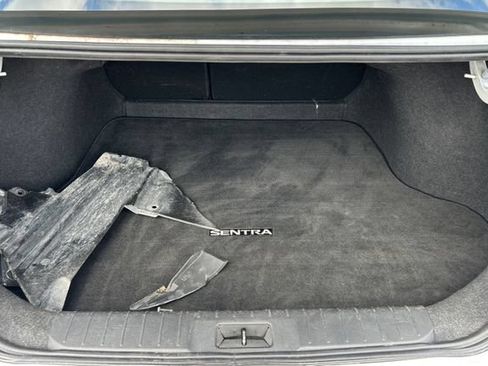 Used 2023 Nissan Sentra SV FWD image 13