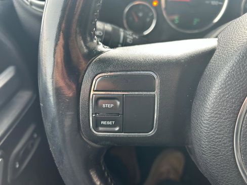 Used 2015 Jeep Wrangler Unlimited Sahara w/ Katzkin Premium Leather Group image 18