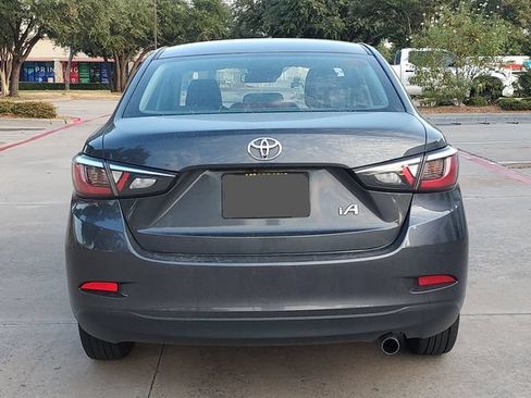 Used 2018 Toyota Yaris iA FWD image 4
