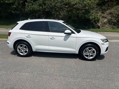 Used 2018 Audi Q5 2.0T Premium w/ Convenience Package AWD/4WD image 8