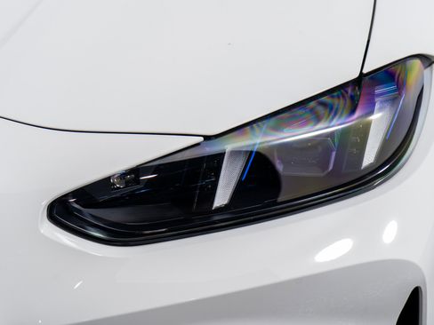 Used 2025 BMW M4 Coupe image 24