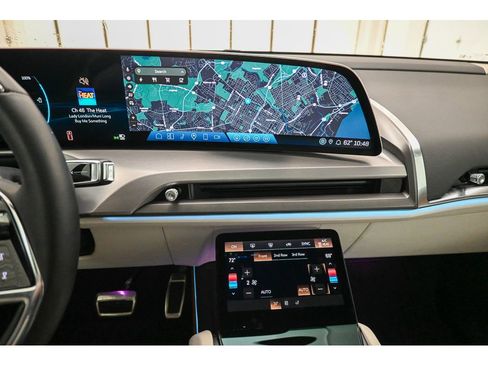 New 2026 Cadillac Vistiq Sport image 15