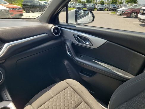 Used 2021 Chevrolet Blazer LT FWD image 18