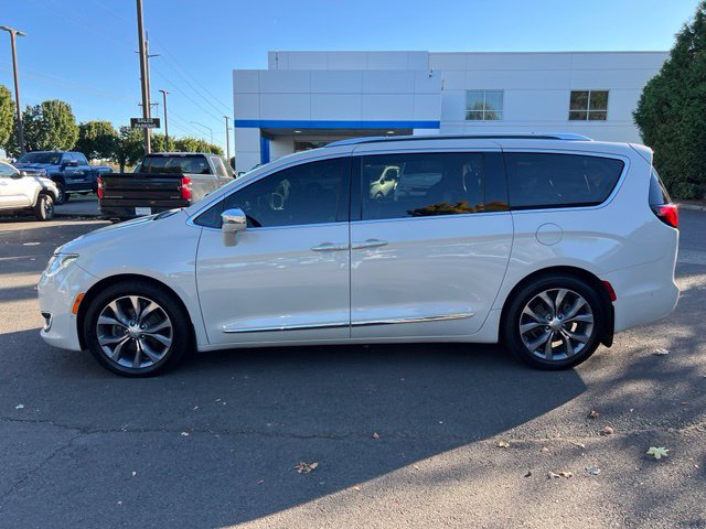 Used 2020 Chrysler Pacifica Limited FWD image 4