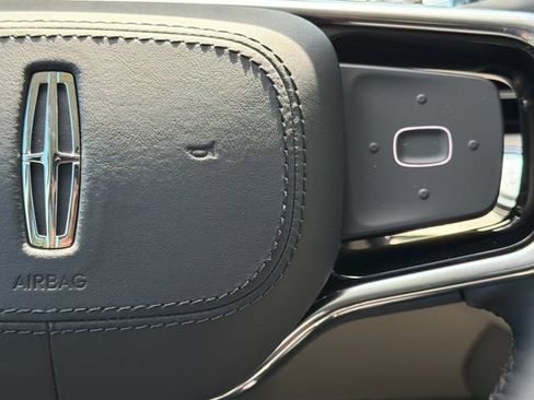 New 2026 Lincoln Nautilus Reserve w/ Jet Appearance Package AWD/4WD image 33