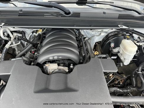 Used 2016 Chevrolet Suburban LT AWD/4WD image 27