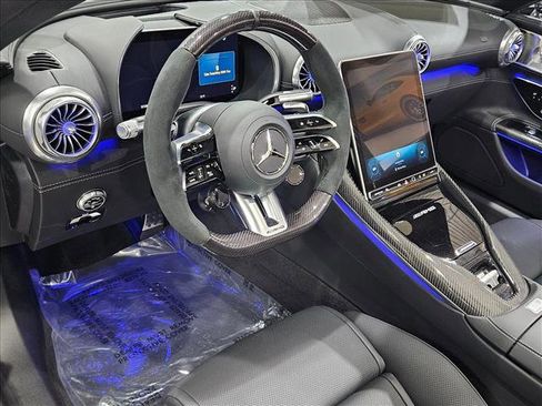 New 2026 Mercedes-Benz SL 63 AMG 4MATIC image 2