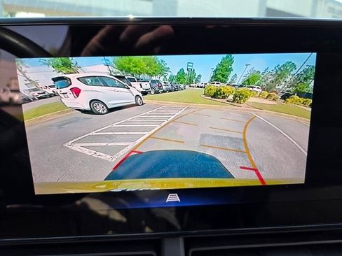 Used 2024 Chevrolet Trax ACTIV w/ Driver Confidence Package FWD image 27