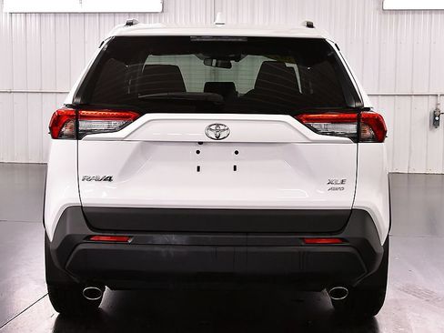 Used 2024 Toyota RAV4 XLE w/ Convenience Package AWD/4WD image 6