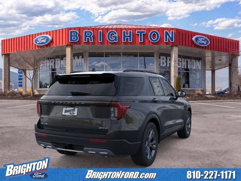 Used 2026 Ford Explorer Active w/ Active Comfort Package AWD/4WD image 7