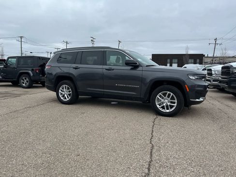 Certified 2024 Jeep Grand Cherokee L Laredo image 15