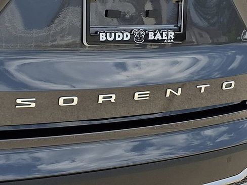 Used 2022 Kia Sorento EX w/ Panoramic Sunroof Package FWD image 35