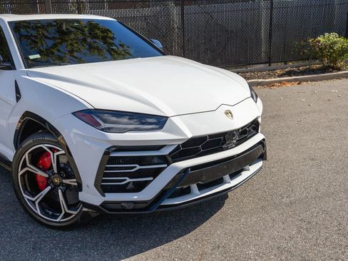 Used 2019 Lamborghini Urus image 8