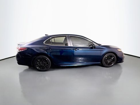 Used 2021 Toyota Camry SE FWD image 11