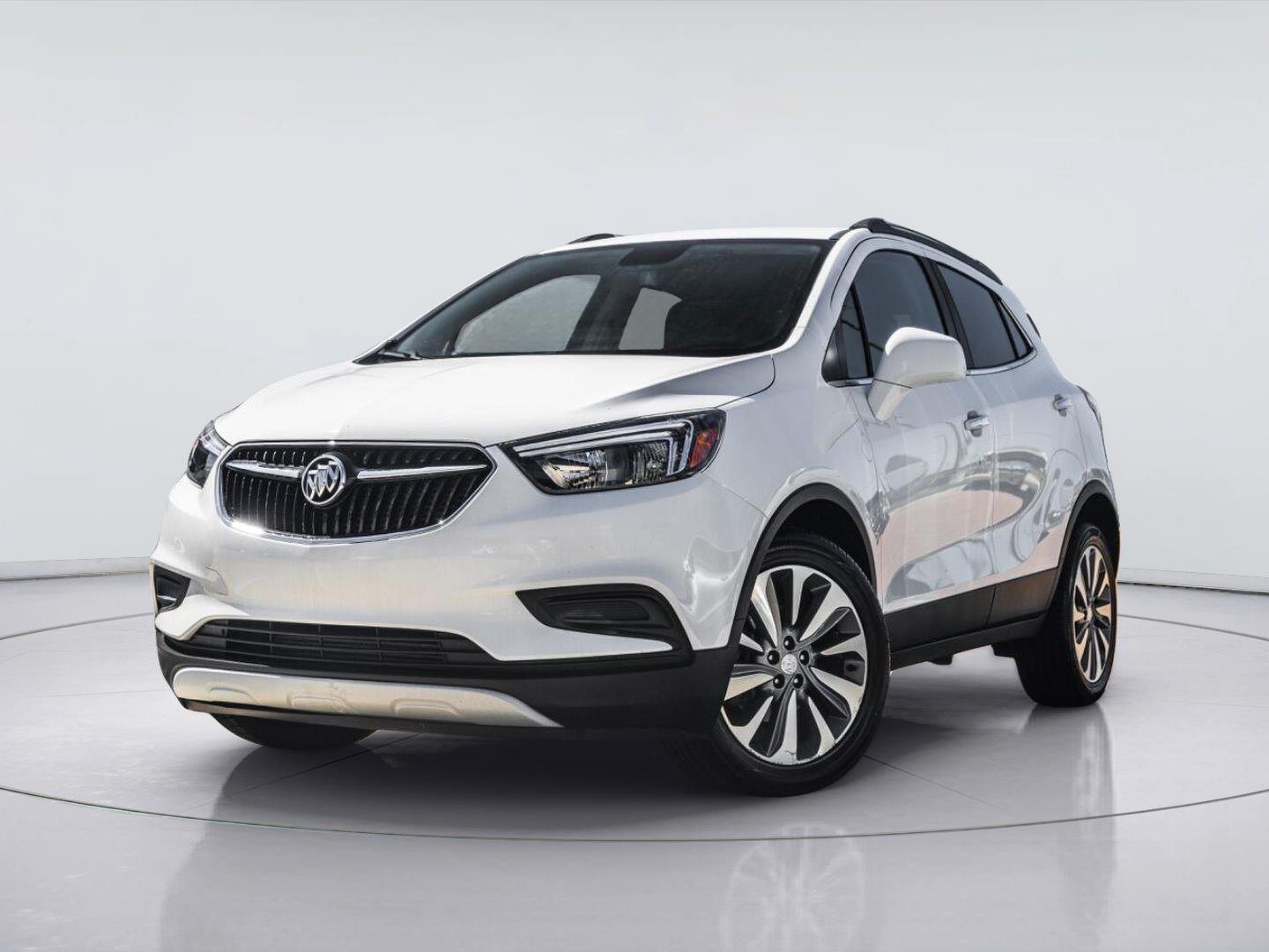 Used 2020 Buick Encore Preferred FWD image 1