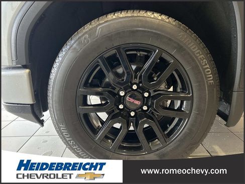 Used 2024 GMC Sierra 1500 Elevation AWD/4WD image 7