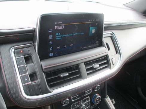 Used 2023 Chevrolet Suburban RST w/ Luxury Package image 29