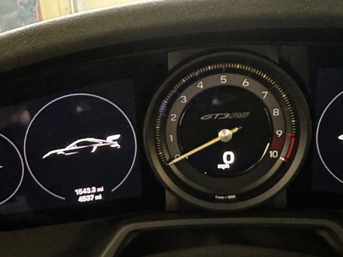 Used 2023 Porsche 911 GT3 RS RWD image 9