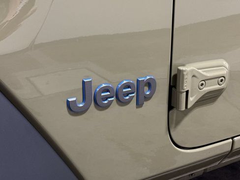 Used 2025 Jeep Wrangler Unlimited Sport S 4xe AWD/4WD image 25