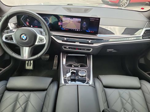 Used 2024 BMW X5 sDrive40i w/ M Sport Package RWD image 19