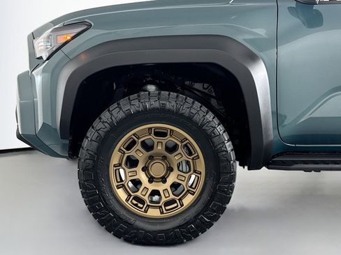 Used 2025 Toyota 4Runner TRD Off-Road Premium image 10