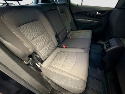 Used 2018 Chevrolet Equinox LT image 14