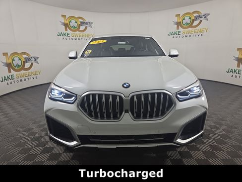 Used 2021 BMW X6 xDrive40i w/ Premium Package image 2