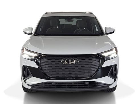 Certified 2023 Audi Q4 e-tron Prestige w/ Black Optic Package image 6
