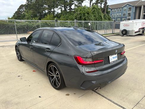 Used 2022 BMW 330i Sedan w/ M Sport Package RWD image 6