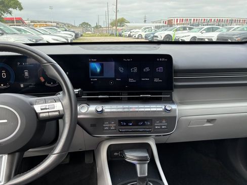Used 2025 Hyundai Kona SEL AWD/4WD image 14