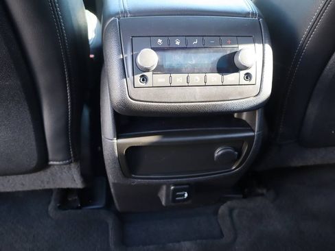 Used 2017 Buick Enclave Premium w/ Experience Buick Package AWD/4WD image 16