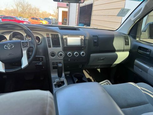Used 2014 Toyota Sequoia SR5 image 3