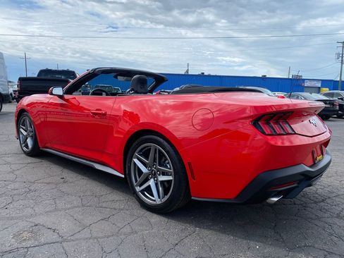 Used 2026 Ford Mustang Convertible RWD image 5