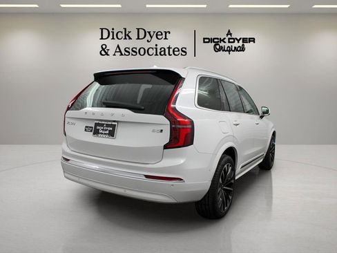 New 2026 Volvo XC90 B5 Plus w/ Protection Package Premier image 2