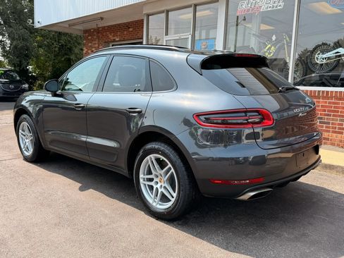 Used 2018 Porsche Macan Sport Edition AWD/4WD image 2