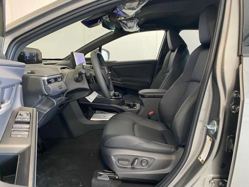 New 2026 Subaru Solterra AWD/4WD image 9