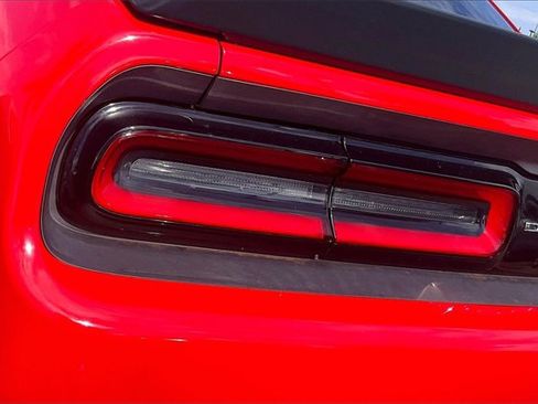 Used 2018 Dodge Challenger R/T w/ Blacktop Package image 28