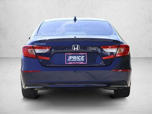 Used 2018 Honda Accord EX image 6