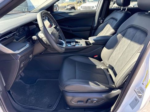 New 2026 Jeep Cherokee Overland image 24