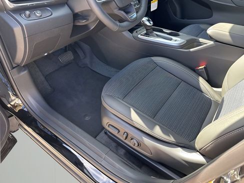New 2026 Buick Envista Sport Touring w/ Convenience I Package FWD image 33