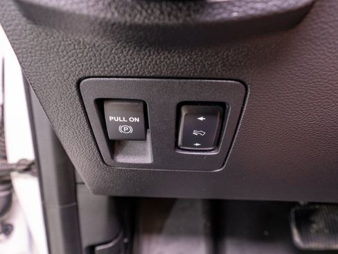Used 2019 Ford Expedition Max XLT w/ Equipment Group 202A RWD image 29