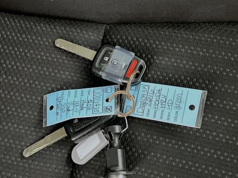 Used 2016 Honda HR-V LX image 35