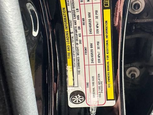 Used 2023 Chrysler 300 S image 30