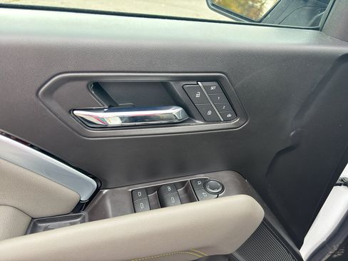 Certified 2026 Chevrolet Colorado ZR2 w/ ZR2 Bison Edition image 24