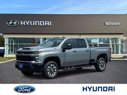 Used 2024 Chevrolet Silverado 2500 Custom w/ Custom Value Package AWD/4WD image 1
