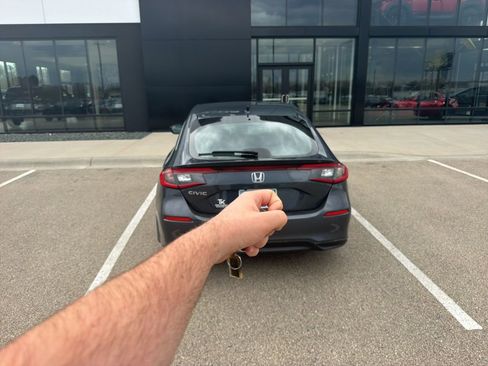 Used 2024 Honda Civic LX image 2