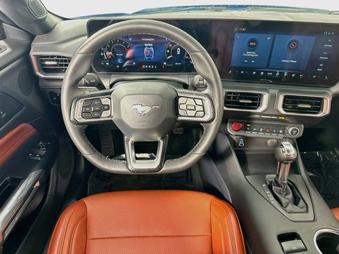 Used 2025 Ford Mustang Premium RWD image 21