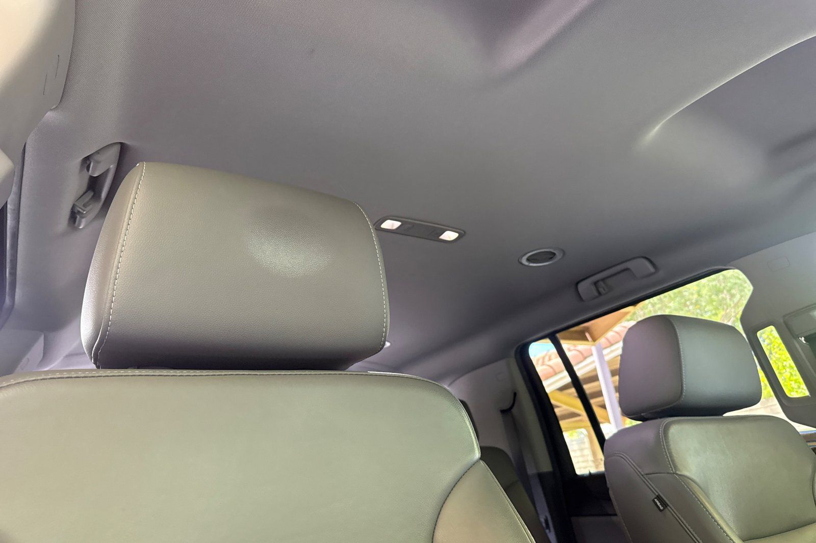 Used 2019 Chevrolet Suburban LT w/ Luxury Package AWD/4WD image 22