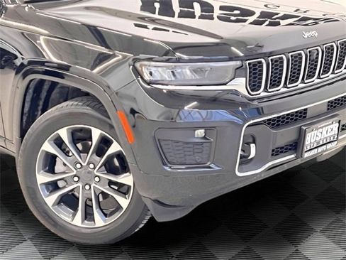 Used 2023 Jeep Grand Cherokee Overland w/ Adv Protech Group III image 35