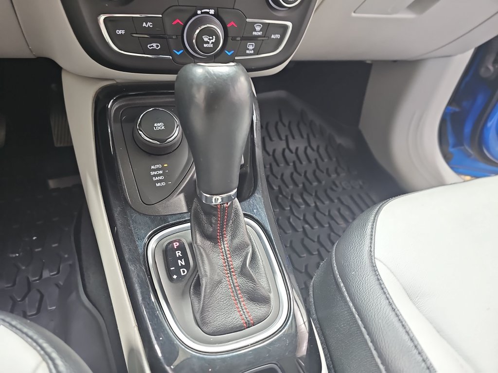 Used 2018 Jeep Compass Limited w/ Navigation Group AWD/4WD image 27
